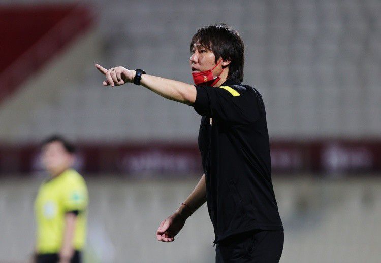 岳女和我同床啪啪